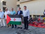 El Ayuntamiento dona 10.500 euros en material para equipar a los bomberos de los campamentos saharauis