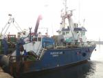 Los tripulantes rescatados apuntan al sobrepeso como posible causa del naufragio del pesquero hundido en Senegal