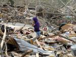 Tormentas y tornados causan al menos 47 muertos en 6 estados del sur de EE.UU.