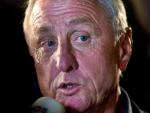 Cruyff: "Yo, de Mourinho, no entrenaría el 10 contra 11, sino el 9 contra 11"