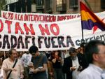 Más de doscientas personas protestan en Madrid contra la guerra en Libia