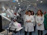 Cirujanos del Hospital Reina Sofía analizan la incorporación de robótica en los quirófanos