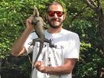 Benzema será multado por hacerse fotos con una especie protegida de iguana