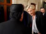 Le Pen se niega a llevar velo para reunirse con el gran mufti de Líbano