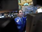 Wall Street cae un 4,31 por ciento en un día de turbulencias generalizadas