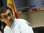 El líder del PCE recomienda a Pedro Sánchez que no se preocupe por ellos porque están "muy cómodos" en Unidos Podemos