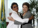 Dionne Warwick presenta a Rousseff su proyecto educativo en una favela de Río