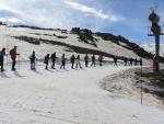 Una veintena de vecinos del Almanzora disfrutan de una ruta de raquetas de nieve en Sierra Nevada