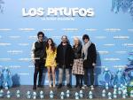 Macarena García, Eva Hache y Luis Piedrahita ponen las voces a la "visualmente hipnótica" nueva película de Los Pitufos