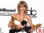 Taylor Swift triunfa en los Billboard Music Awards 2015