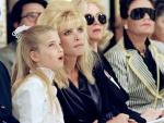 Ivana Trump con su hija Ivanka en un desfile de moda en 1991