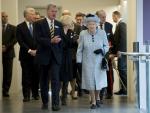 La reina Isabel II firma la ley que autoriza la activación del Brexit