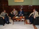 Zoido trata con el rector de la US el traslado de la Politécnica y la parcela de Tabladilla