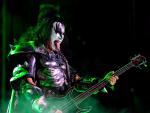 El rock diabólico de Kiss posee en Madrid las almas de miles de fieles