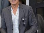 George Clooney, apuesto pero sin novia, por la alfombra roja de Venecia