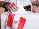 Un sondeo muestra que el 40% de los peruanos decide su voto una semana antes de los comicios