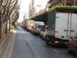 Caravana de 600 vehículos protesta por la "debilidad" de agricultores y consumidores frente a la distribución