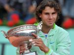 Nadal vuelve a la hierba como campeón en París y número uno del mundo