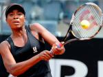 Venus Williams arrolla a la suiza Schnyder y pasa a octavos del torneo de Roma