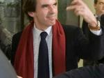 El PSOE asegura que el "dedazo" de Aznar explica las "carencias" de Rajoy