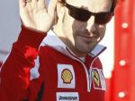 El estreno de Fernando Alonso con el Ferrari provoca retenciones en los accesos al Circuit Ricardo Tormo