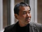 El escritor Murakami cree que "tienen que escribir historias para animar al pueblo japonés"