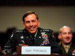 Petraeus asegura que EE.UU. no saldrá corriendo de Afganistán en julio de 2011