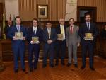 Diputación entrega los Premios de la Provincia a Raphael, la UJA, Manuel Medina y el grupo Luis Piña