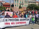 Vecinos de varias parroquias de Pontevedra se manifiestan contra los badenes y el "abandono" del rural