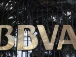 BBVA gana 2.306 millones en el primer semestre, un 26% más