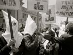 La polémica (y violenta) historia de Ku Klux Klan en imágenes
