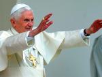 El Papa anima a los sacerdotes a proseguir su labor a pesar de los problemas