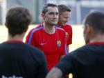 Valverde dirige su primer entrenamiento en el Barça