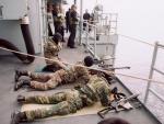 Militares de la fragata Navarra detienen a seis piratas en la costa de Somalia y recogen un cadáver