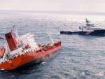 Rescatados 3 tripulantes de un carguero escorado a 160 millas de A Coruña