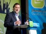 Rajoy insta a Zapatero a aprobar ya las medidas económicas que apoya el PP