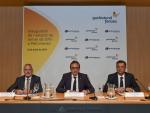 Gas Natural Fenosa y Petronieves abren la primera estación pública de carga de GNL de Barcelona