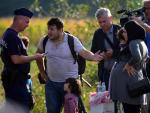 Hungría cierra el punto de entrada para los refugiados
