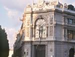 El Banco de España aboga por que cada caja elija su naturaleza jurídica