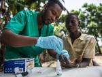 Sierra Leona da de alta a la última paciente de ébola del país