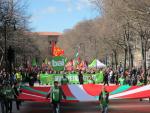 Miles de personas apuestan en Pamplona por la "vía unilateral" en el movimiento independentista