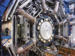 Primeras evidencias del bosón de Higgs desintegrándose en fermiones