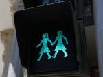 Los semáforos inclusivos de Madrid generan más de 200 "ataques" en redes al colectivo LGTB, según un estudio de Arcópoli
