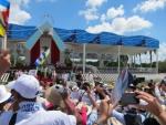 Más de 100.000 personas asisten a la primera misa presidida por un Papa en Holguín