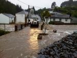 La costa de Lugo se mantiene en alerta con cortes de carreteras y suministros