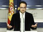 El PSOE exige a Pablo Iglesias que se disculpe por el "resentimiento" mostrado hacia Felipe González