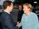 Medvédev confiesa que se comió con Merkel a un congénere del pulpo Paul