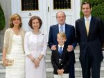 La Familia Real al completo acude a la comunión de Miguel Urdangarín en la Zarzuela