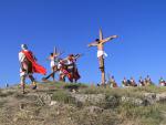 Centenares de vecinos de Cuevas del Campo participan en la representación de su Semana Santa Viviente