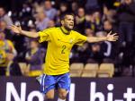 2-0. Dani Alves, Pato y Robinho disfrutan con Brasil